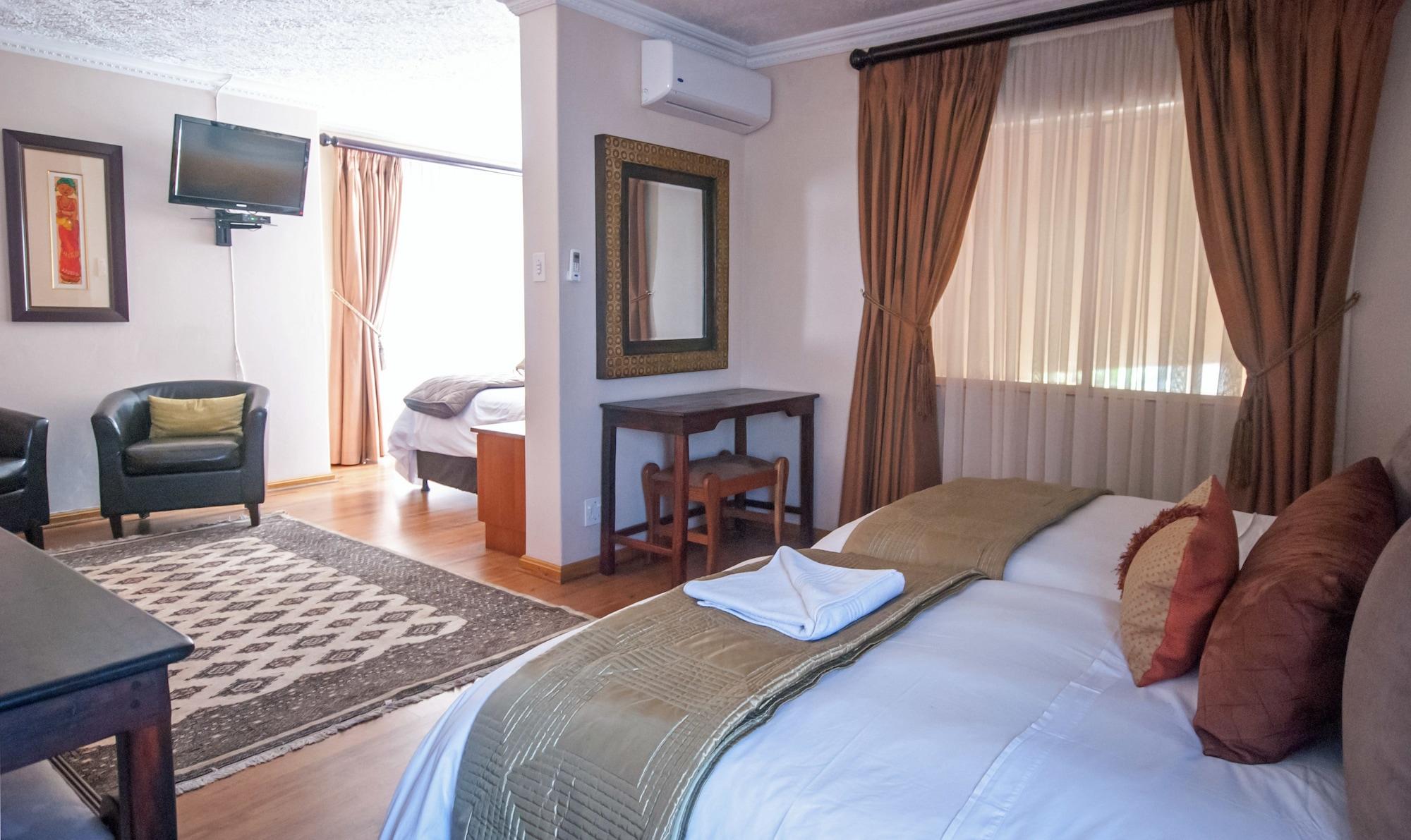 Sunward Park Guest House & Conference Center Боксбурґ Екстер'єр фото