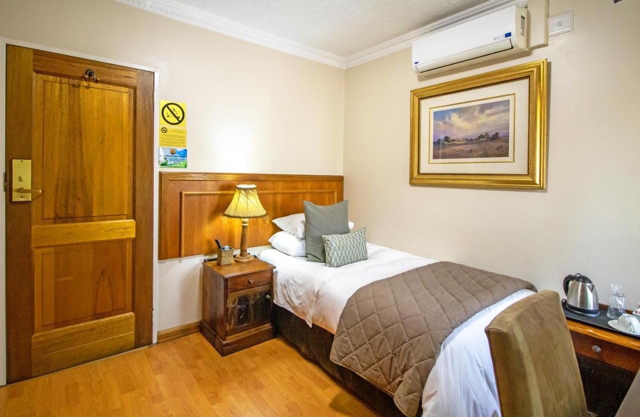 Sunward Park Guest House & Conference Center Боксбурґ Номер фото