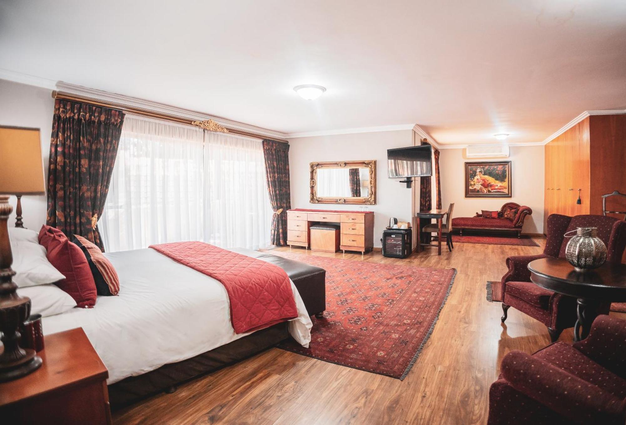 Sunward Park Guest House & Conference Center Боксбурґ Екстер'єр фото