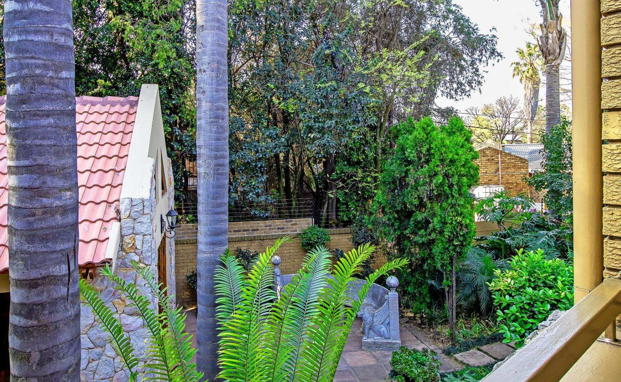 Sunward Park Guest House & Conference Center Боксбурґ Екстер'єр фото
