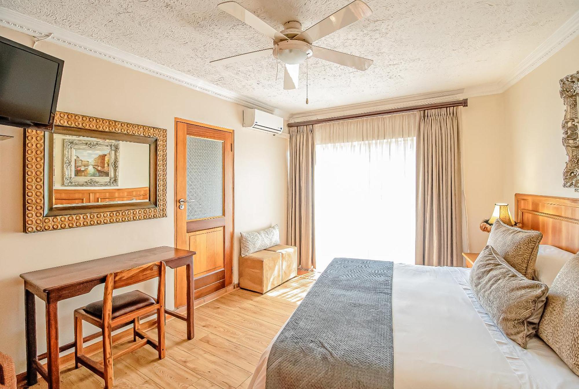 Sunward Park Guest House & Conference Center Боксбурґ Екстер'єр фото