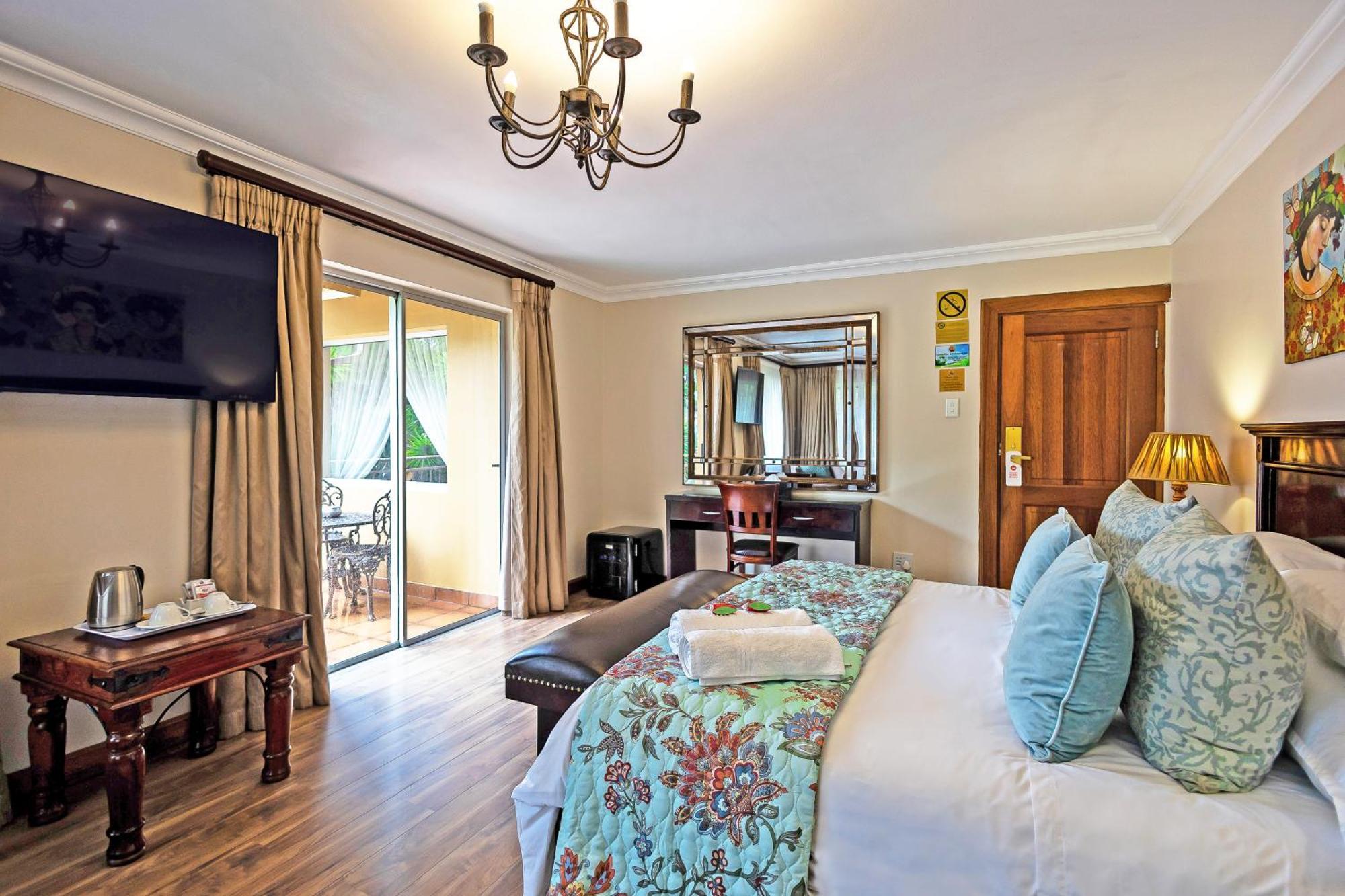 Sunward Park Guest House & Conference Center Боксбурґ Екстер'єр фото