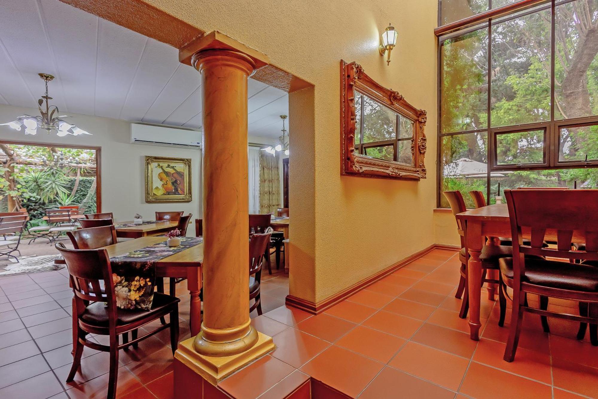 Sunward Park Guest House & Conference Center Боксбурґ Екстер'єр фото